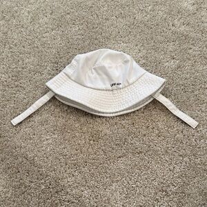 Nike Kids White UPF 40+ Sun Hat